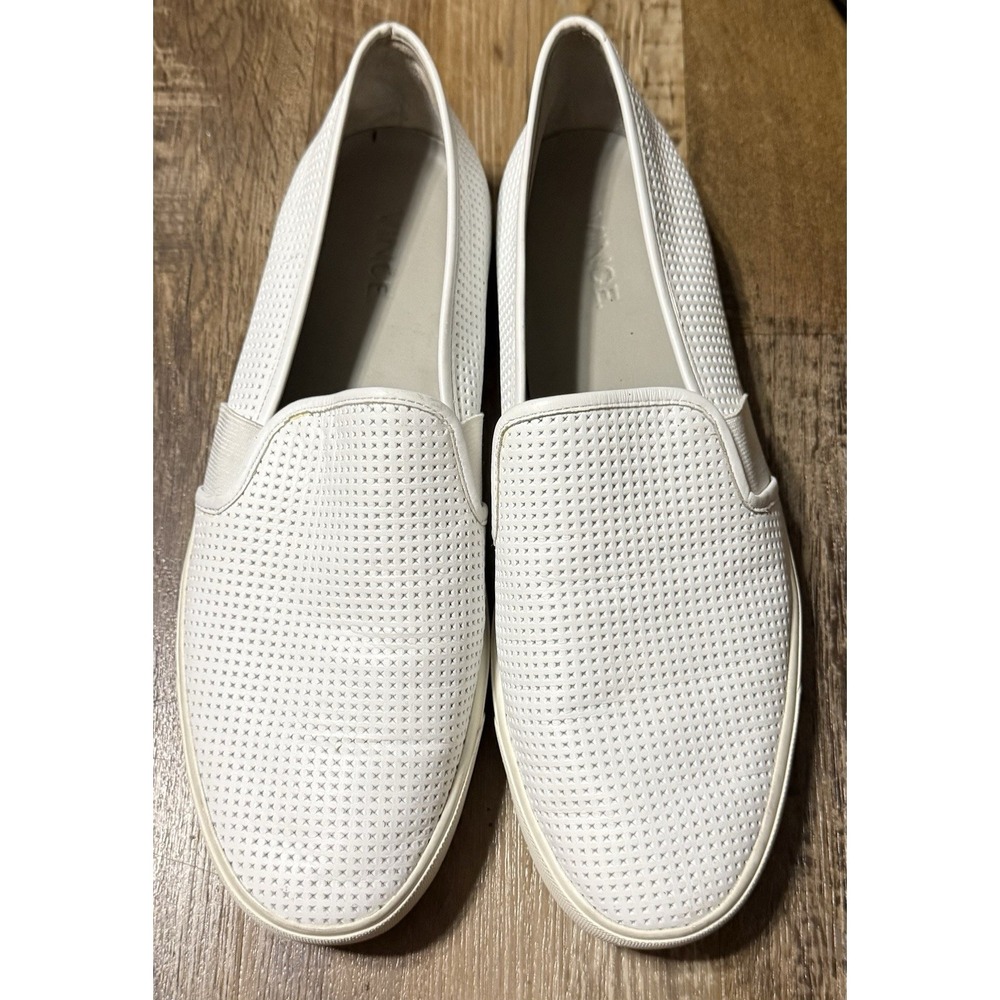 VINCE $200 Blair White Perforated Leather Slip-On Sneakers US 9.5 M Eu-39.5